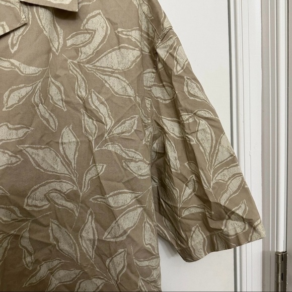 Uniqlo Khaki Leaf Print Open Collar Short Sleeve Hawaiian Shirt Men's Size XL - Picture 8 of 15